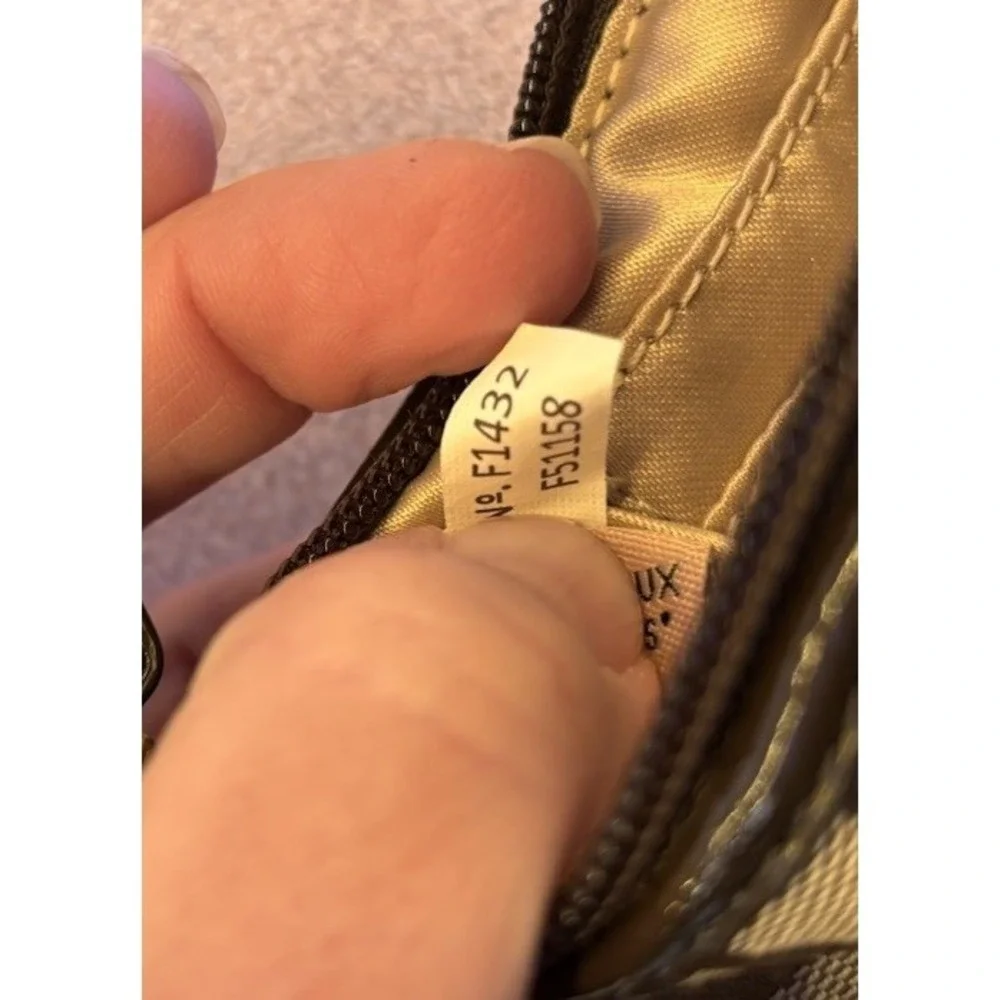 Coach Signature 